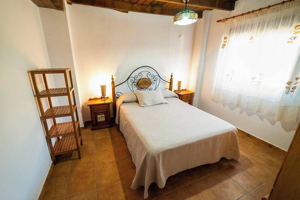 Casa Rural Mis Niñas. Casa ideal para familias, relax, vistas, naturaleza, paz.. in Casabermeja, Provincia de Málaga