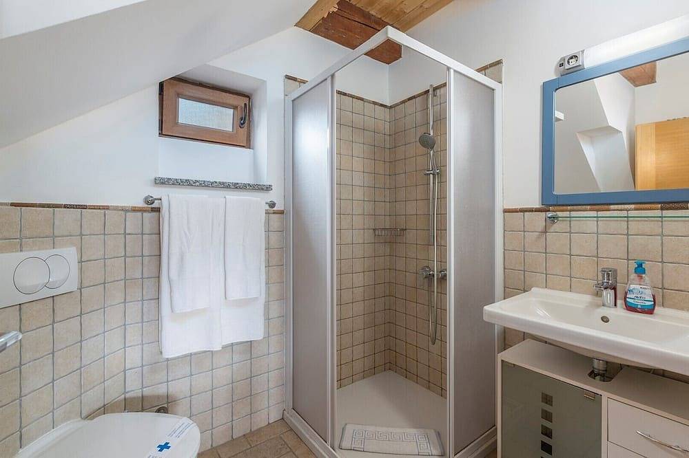 Ganze Wohnung, App Villa Anja / Apartment Lana in Medaki, Istrien