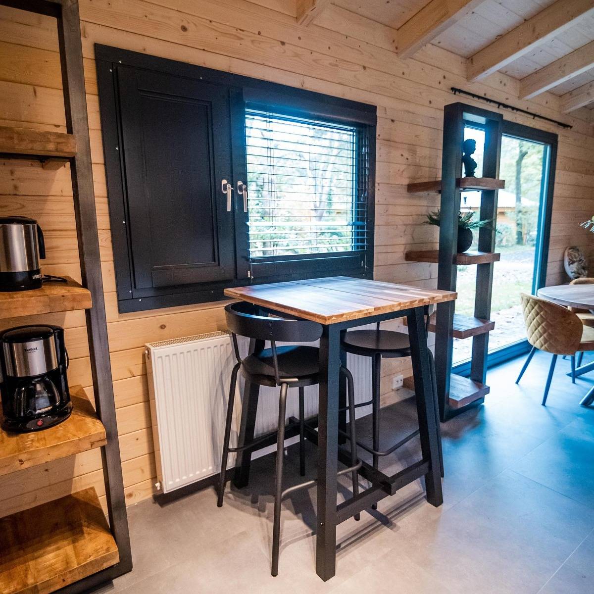 Comfortabele lodge voor 4 personen met veranda op vakantiepark in Markelo in Markelo, Twente