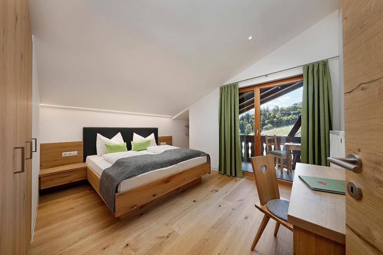 Ganze Wohnung, Moserhof in Marling, Ortleralpen