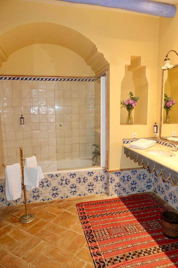 Maison de campagne pour 2 personnes, avec jardin et piscine, adapté aux familles à Utrera - 4