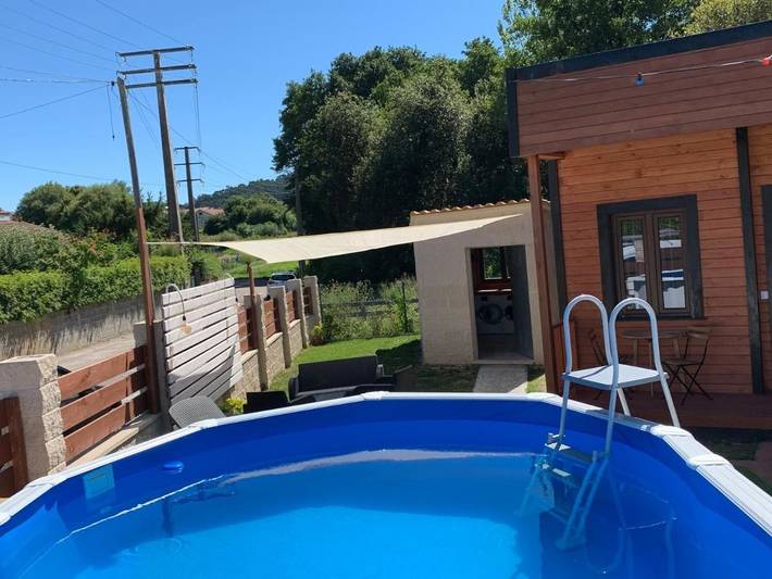 Location de vacances pour 3 personnes, avec piscine ainsi que jardin et vue à Cangas - 3