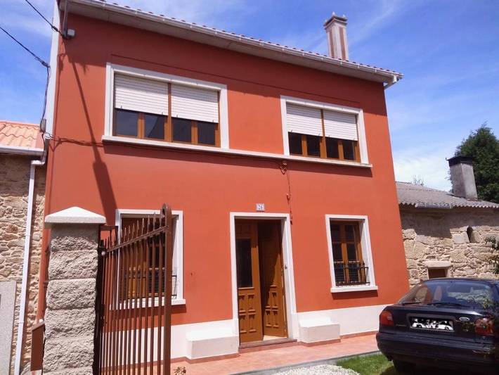 Casa rural para 8 personas, con jardín, Se admiten mascotas en Bergantiños - 2