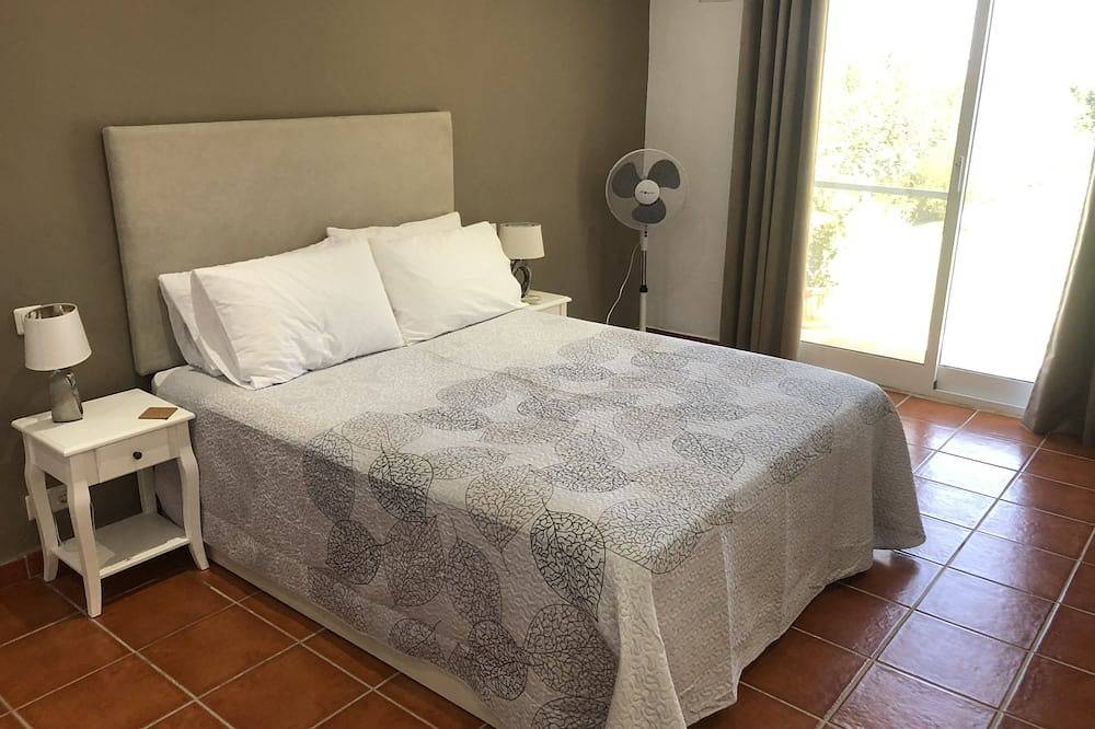 Beautiful country house with hot tub in Alhaurín el Grande, Provincia de Málaga