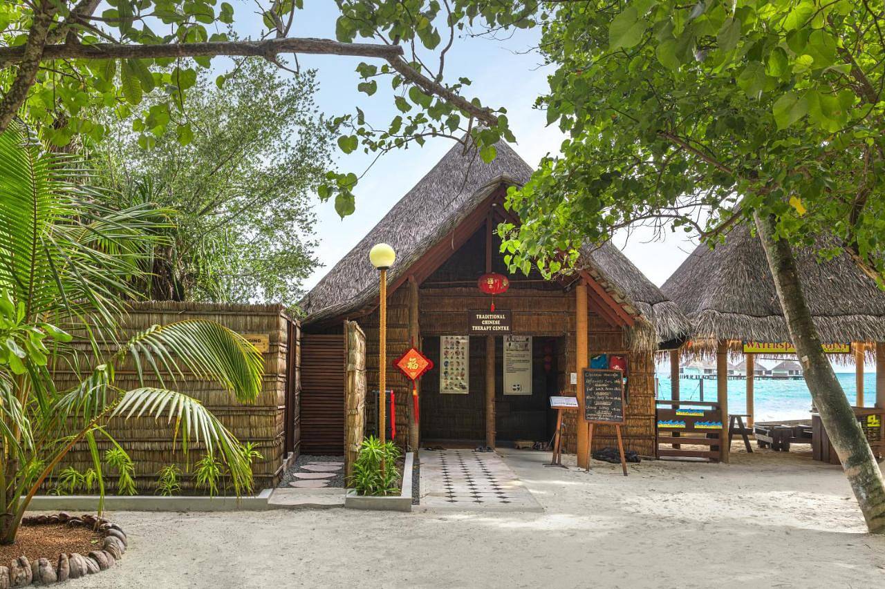 Adaaran Club Rannalhi - All Inclusive - 45 Minutes away from Male by Speedboat in Medhu-Uthuru Province