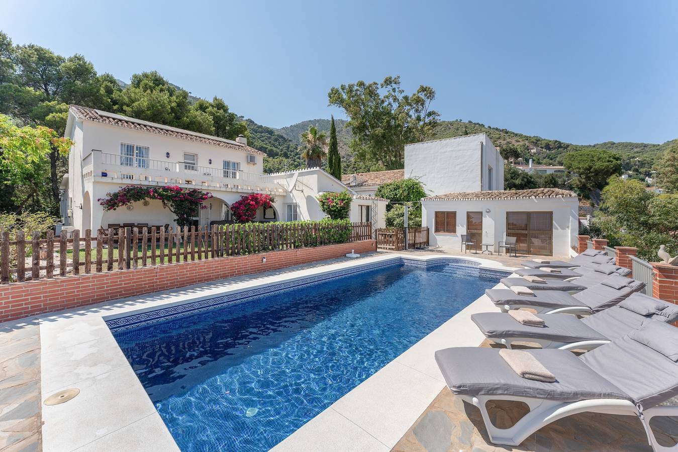 Villa 'Secreta' con vistas al mar, Wi-Fi y aire acondicionado in Mijas Pueblo, Mijas