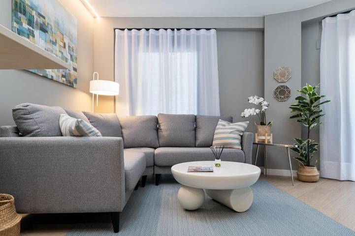 Appartement de vacances pour 3 personnes, avec vue ainsi que piscine et terrasse