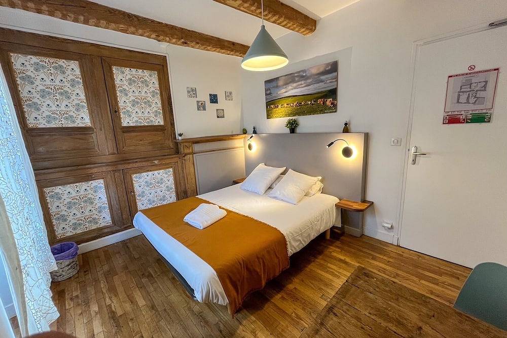 La Maison Hotel & Gîte in Laguiole, Parc naturel régional de l'Aubrac