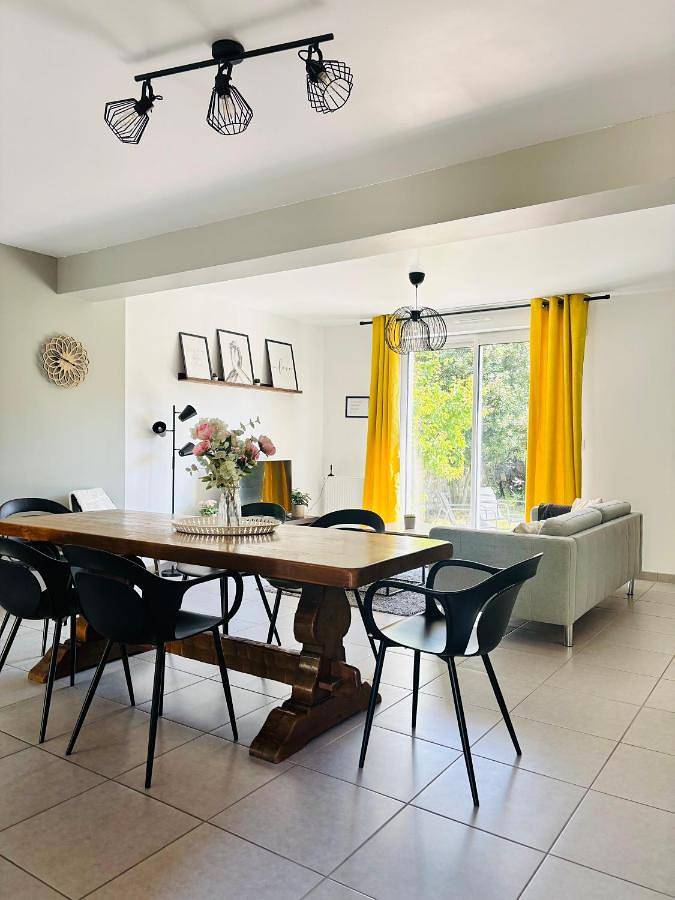 Maison cosy entre Paris Rouen et Deauville in Pont-de-l'Arche, Région de Les Andelys
