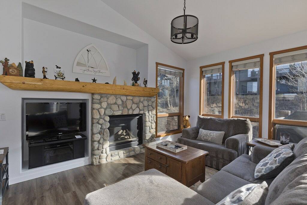 Sonniger Komfort im Snowcreek V Resort in Old Mammoth, Mammoth Lakes