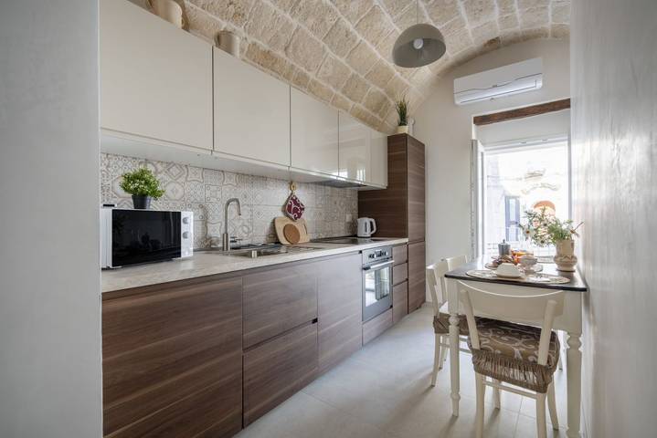 Ganze Wohnung, Ferienwohnung für 4 Personen mit Balkon/Terrasse in Cala Porta Vecchia, Monopoli