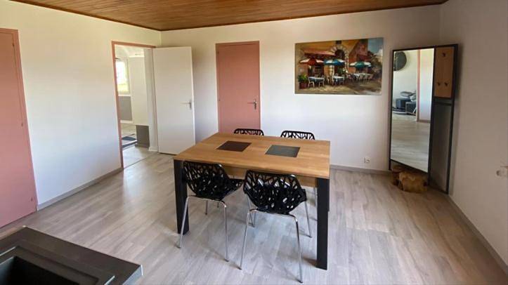 Appartement entier, Bi Ain venue in Pont-de-Poitte, Jura Francais