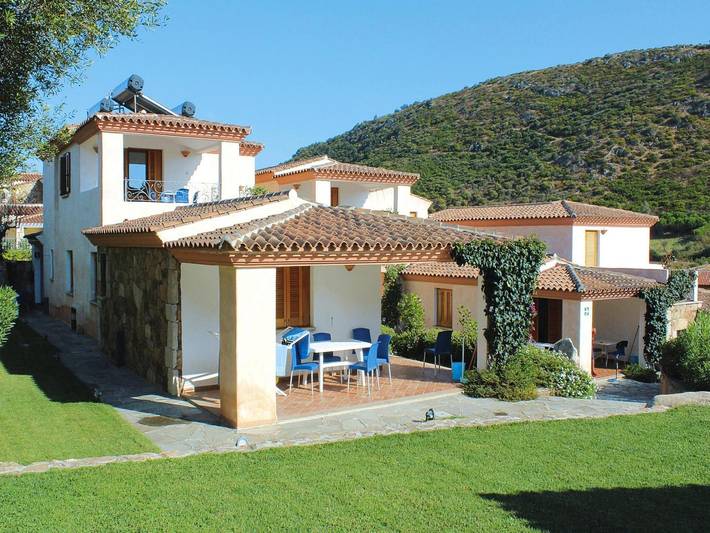 Appartamento per 6 persone, con Balcone/Terrazza e Piscina a Tanaunella