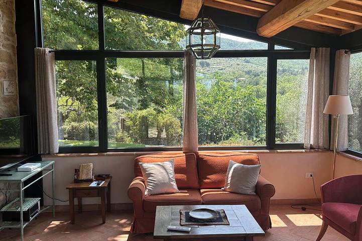 Leccino Honey Moon Haus mit Pool und Jacuzzi, AC, WIFI Bio-Küche Garten in Paciano, Perugia Provinz