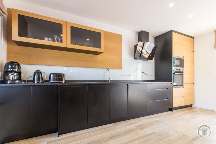 Gîte pour 14 personnes, avec jardin à Vains - 4