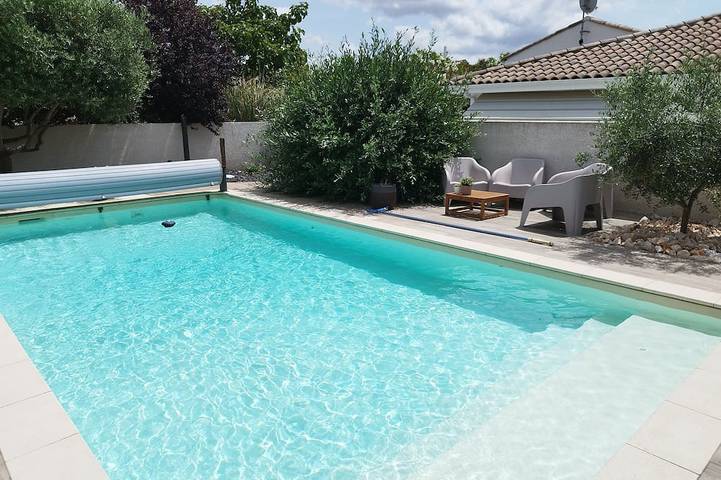 Location de vacances pour 7 personnes, avec jardin ainsi que terrasse et jacuzzi à Lieuran-lès-Béziers
