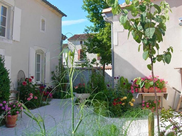 Chambre d’hôte pour 4 personnes, avec jardin, animaux acceptés en Charente - 3