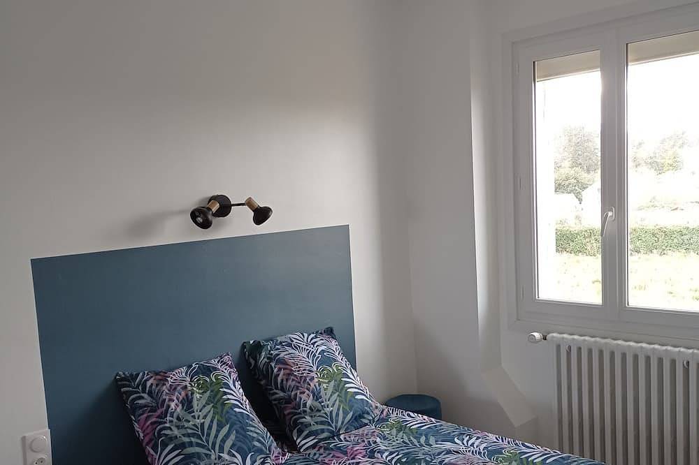 South Finistère, large family home 10 minutes from the beaches in Plonéour-Lanvern, Côte de Cornouaille