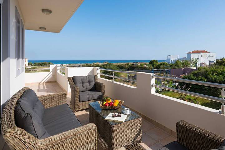 Ferienhaus für 6 Personen, mit Garten und Terrasse in Afantou