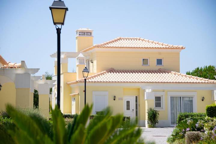 Casas e apartamentos de temporada para 2 pessoas, com Balcão e Jacuzzi e ainda Terraço and Jardim em Castro Marim