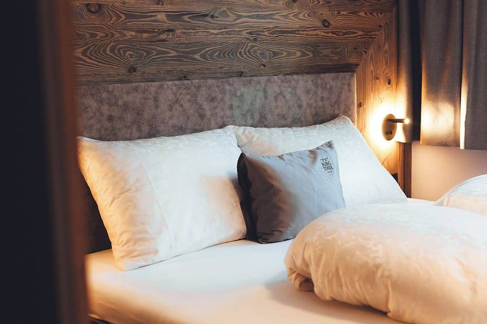 Ganze Wohnung, Burgstadl Aparthotel & Restaurant - Ferienwohnung mit Bergblick in Ladis, Serfaus-Fiss-Ladis