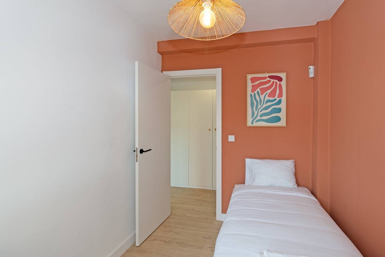 Geheel appartement, Vakantieappartement voor 5 personen in La Malvarrosa, Valencia