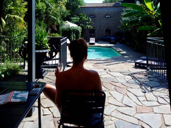 Chambre d’hôte pour 2 personnes, avec Balcon et Terrasse ainsi que Jardin et Piscine
