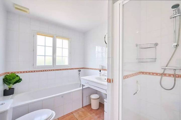 Location de vacances pour 4 personnes, avec terrasse, animaux acceptés à Vasles - 4