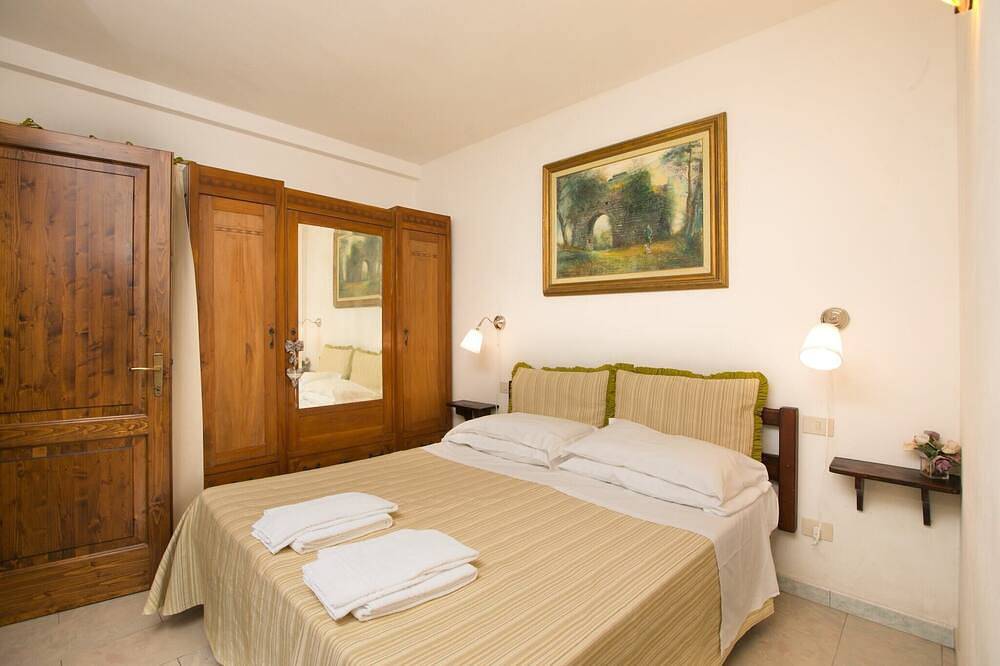 Apartment in Sassetta with Pool and Garden in Donoratico, Etruscan Coast