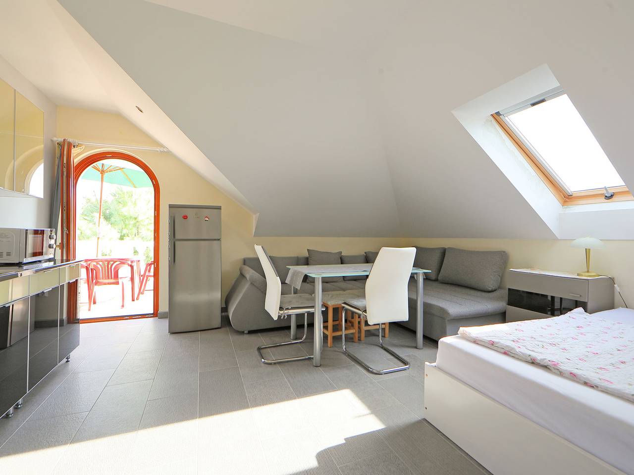 Ganze Wohnung, Elisabeta 02 in Balatonőszöd, Plattensee Südufer