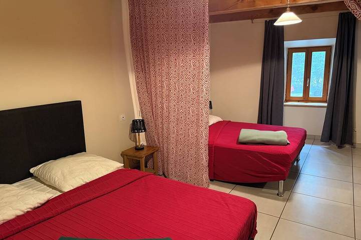 Maison de vacances pour 19 personnes, avec jardin et jacuzzi en Haute-Loire - 4