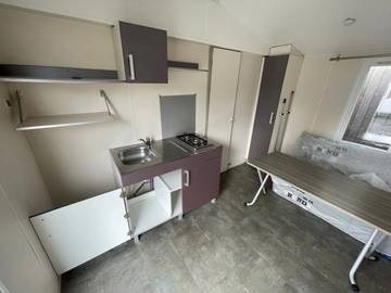 Camping pour 5 Personnes dans Sauxillanges, Région de Besse-et-Saint-Anastaise, Photo 3