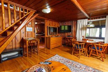 Cabin for 4 Guests in Door County, Picture 3