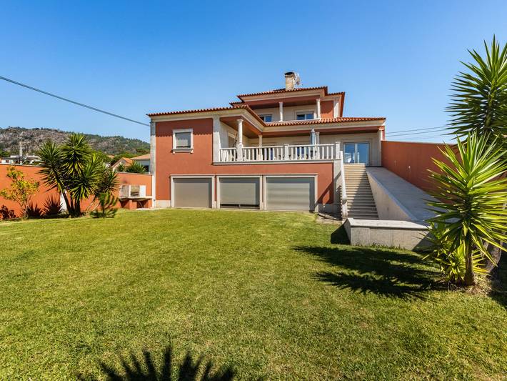 Casa de férias para 10 pessoas, com Varanda e Terraço e ainda Jardim no Parque Natural do Litoral Norte