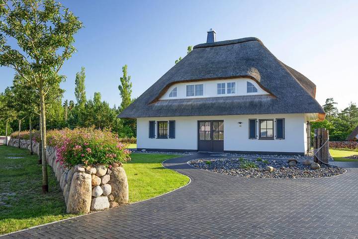 Ferienhaus für 8 Personen, mit Terrasse und Garten sowie Sauna, mit Haustier in Bodstedt