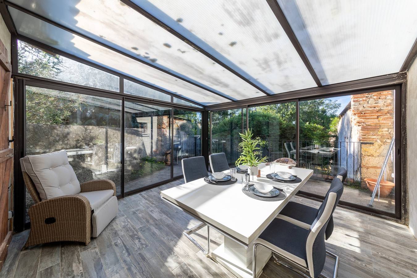 Tranquillité - Maison climatisée avec jardin in Clermont-Soubiran, Agen en omgeving