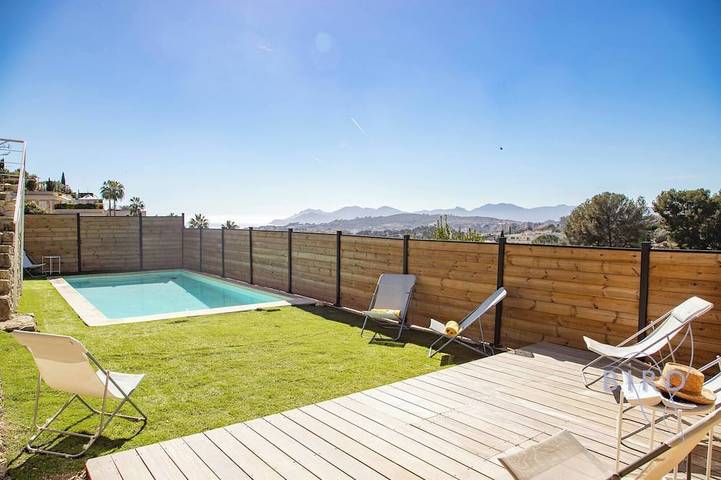 Villa pour 8 personnes, avec piscine ainsi que balcon et jardin à Le Cannet