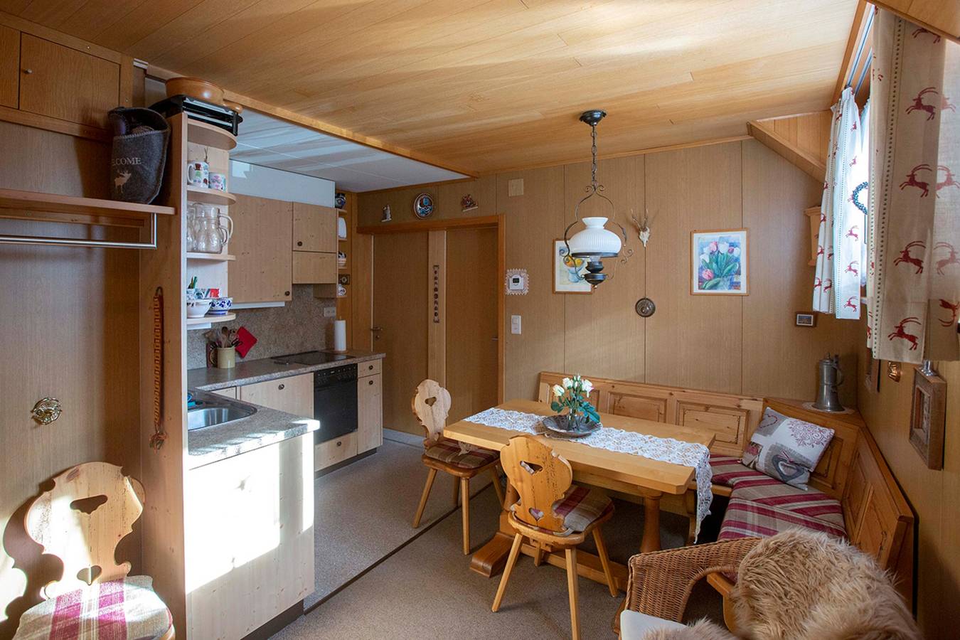 Ganze Ferienwohnung, Chalet Ruedi (Charmingstay) - 3.5-Zimmerwohnung in Flumserberg, Flums