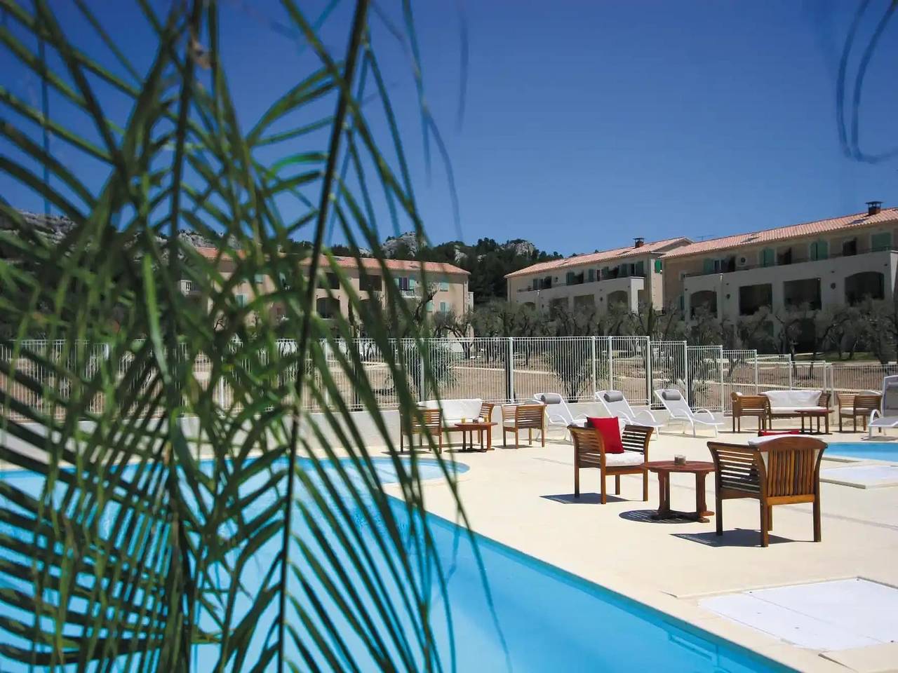 Entire apartment, Apartment in Maussane-les-Alpilles in Paradou, Arles region