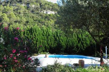 Gîte pour 6 personnes, avec jardin et jacuzzi dans Cascades du Sautadet
