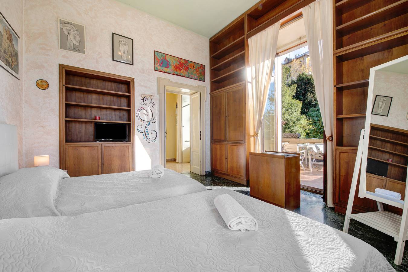 Appartamento intero, Appartamento 'Mughetto in Villa Marchello' con vista lago, terrazza e Wi-Fi in Brunate, Lago di Como