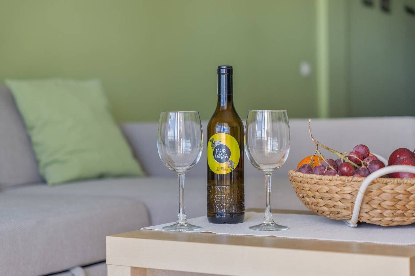 Apartamento entero, Apartamento de vacaciones 'Apartamento Sol Paraiso' con vistas al mar, piscina compartida y Wi-Fi in Playa Paraíso, Adeje