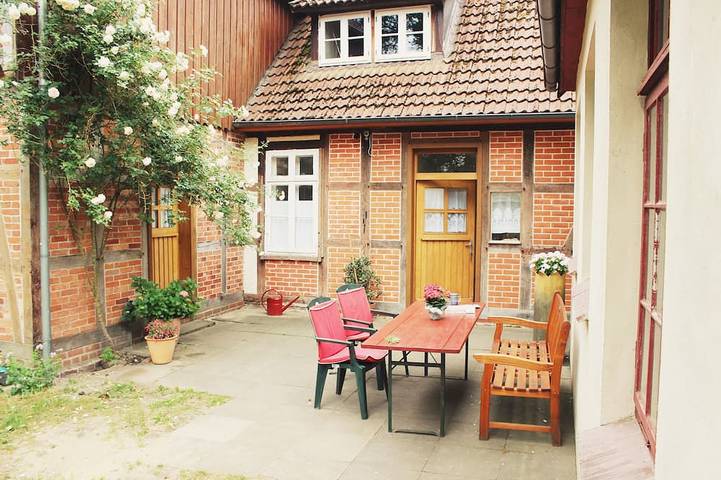 Ferienwohnung für 4 Personen, mit Terrasse und Garten