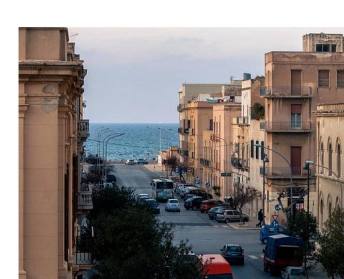 Apartamento para 6 personas, con vistas y balcón en Trapani