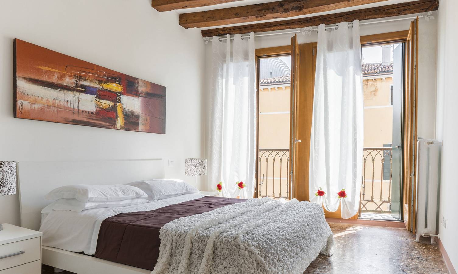 Entire apartment, Accademia Charm 4 by Wonderful Italy in Venice, Venice Province