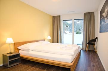 Holiday Apartment for 4 People in Interlaken, Lake Thun, Photo 4