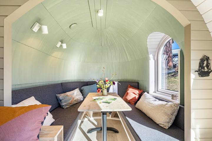 Appartamento intero, Casa minuscola 'Stall Und Sterne - Großer Wagen' con terrazza privata, giardino condiviso e Wi-Fi in Hirschfeld (Sassonia), Chemnitz (region)