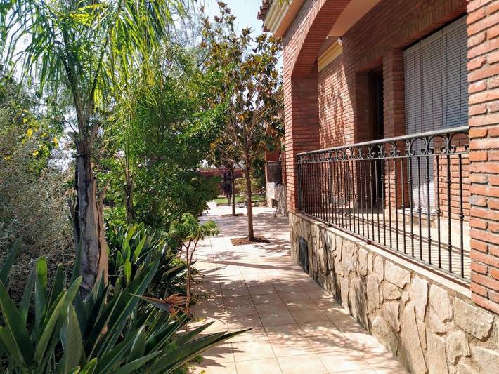 Casa rural para 10 personas, con Jacuzzi y Terraza además de Jardín y Piscina en Aleixar - 3