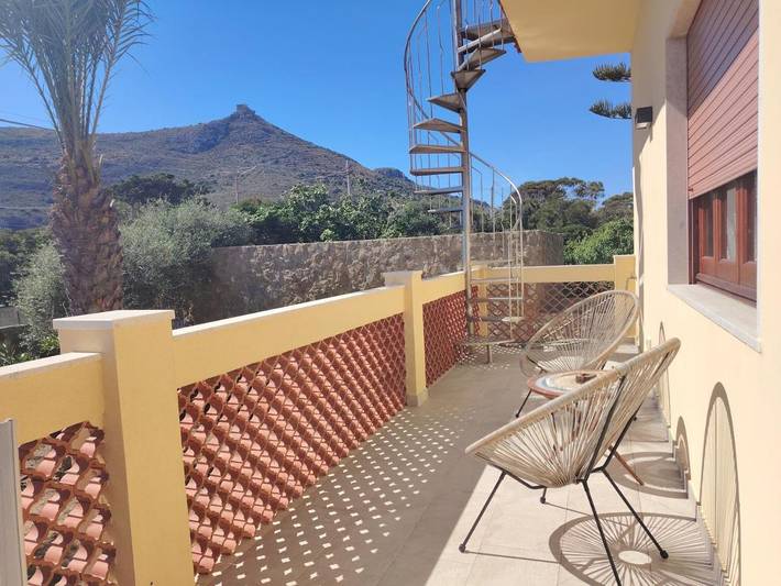 Location de vacances pour 6 personnes, avec Terrasse ainsi que Jardin et Vue à Favignana - 3