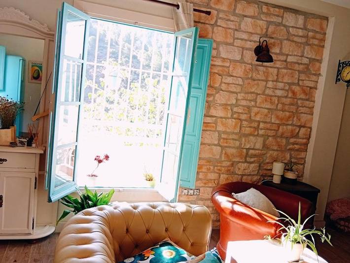 Casa rural para 6 personas, con jardín además de piscina y vistas en Carratraca